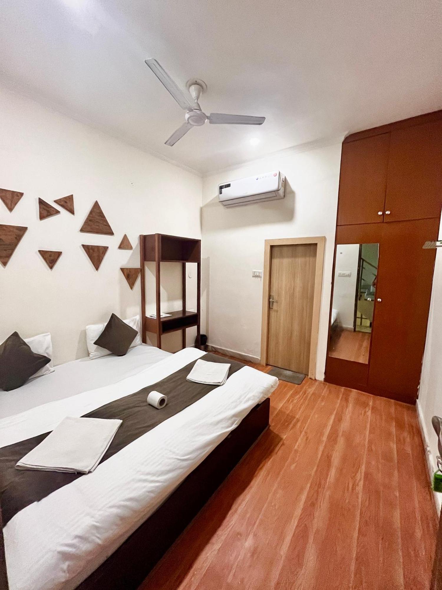 Hot - House Of Travellers Taj View Hostel Agra  Bagian luar foto