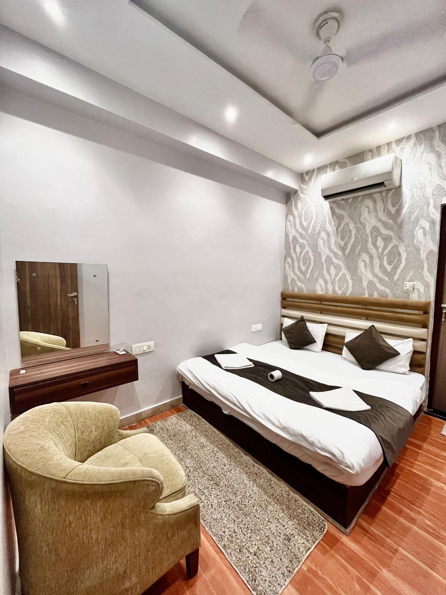 Hot - House Of Travellers Taj View Hostel Agra  Bagian luar foto
