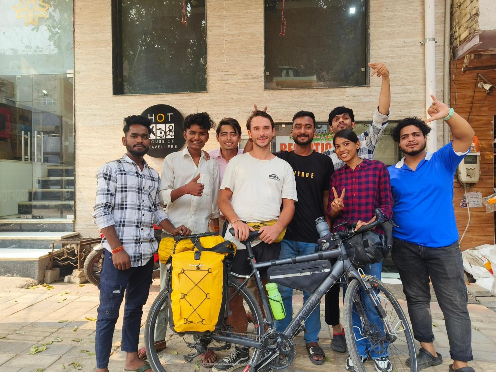 Hot - House Of Travellers Taj View Hostel Agra  Bagian luar foto